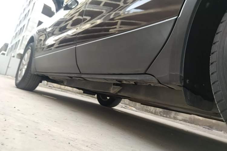 Used Buick Envision 2016 20T Two-Wheel Drive Leading Version Left Side Sill