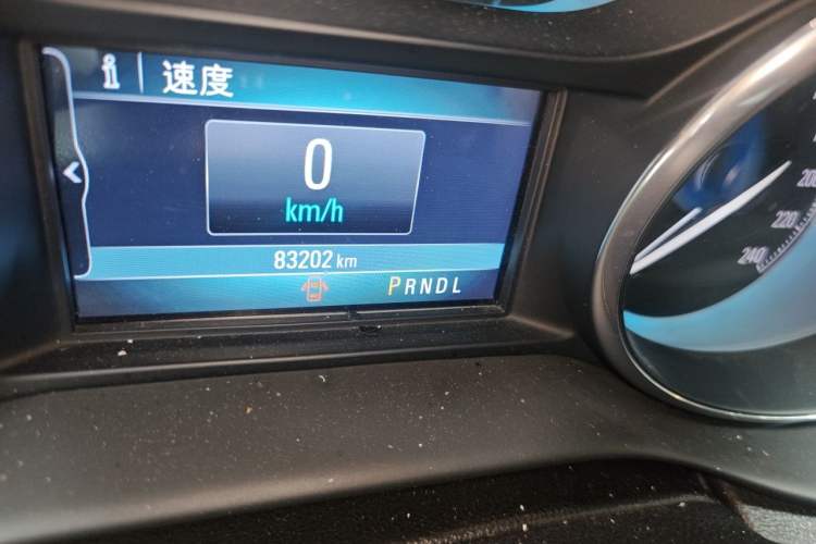 Used Buick Envision 2016 20T Two-Wheel-Drive Elite Model Odometer Close Up