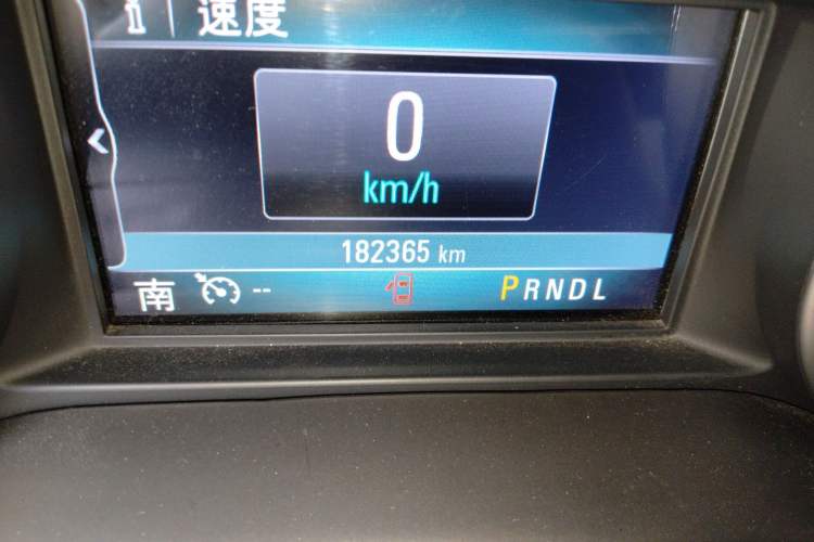 Used Buick Envision 2016 20T Four-Wheel Drive Elite Model Odometer Close Up