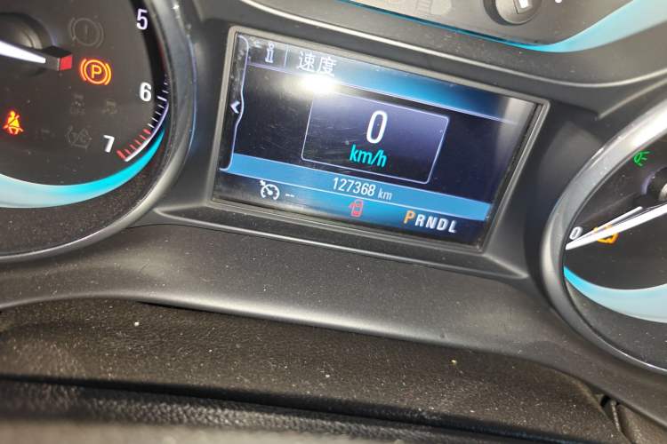 Used Buick Envision 2016 20T Two-Wheel Drive Leading Version Odometer Close Up