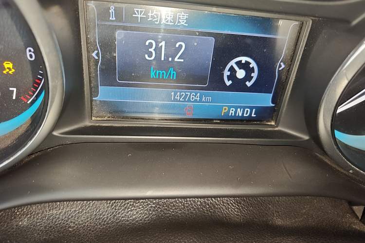 Used Buick Envision 2016 20T Two-Wheel Drive Leading Version Odometer Close Up