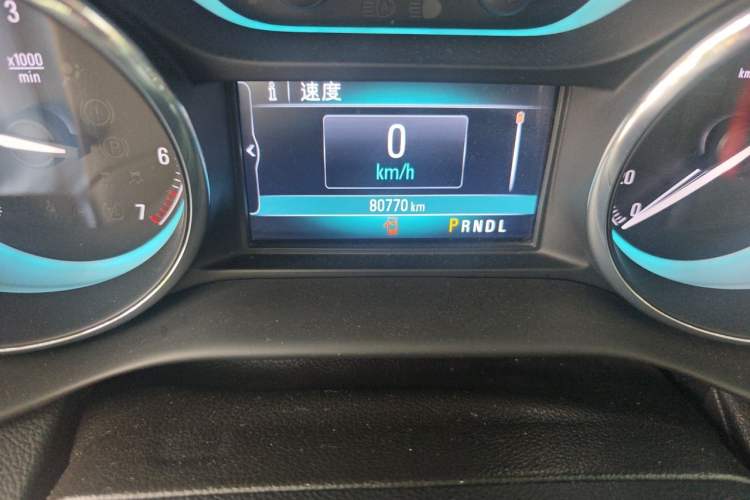 Used Buick Envision 2016 20T Two-Wheel Drive Leading Version Odometer Close Up