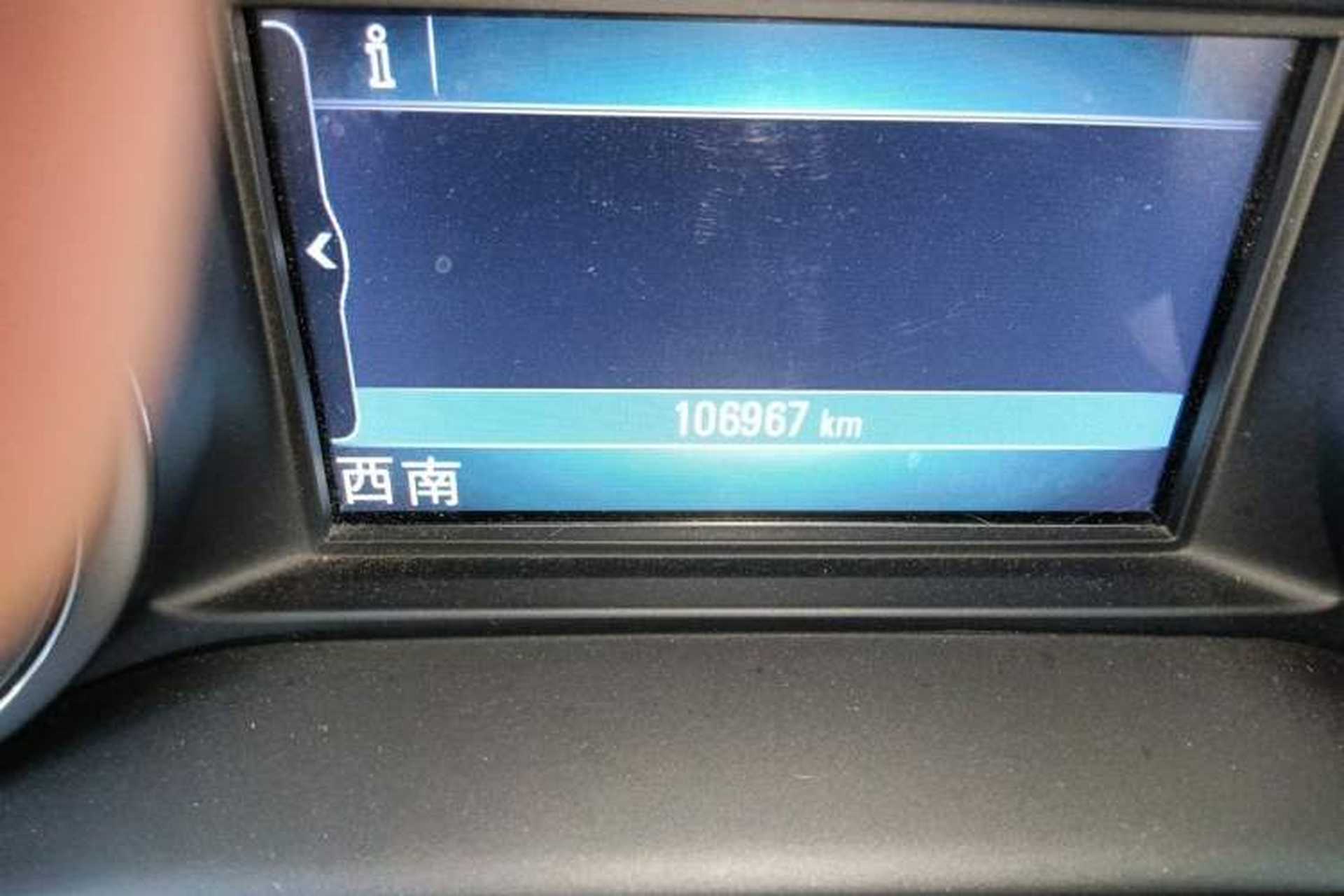 Used Buick Envision 2016 28T Four-Wheel Drive Elite Version Odometer Close Up