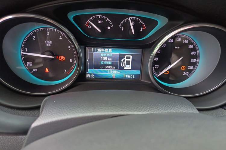 Used Buick Envision 2016 28T Four-Wheel Drive Elite Version Odometer Close Up