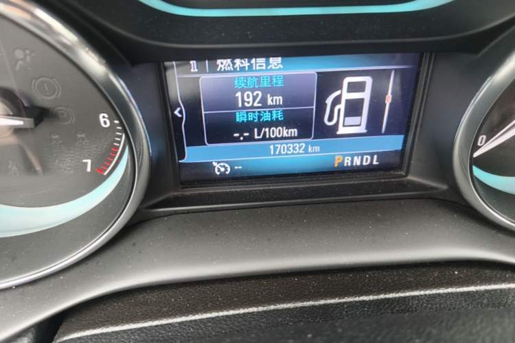 Used Buick Envision 2016 20T Two-Wheel-Drive Elite Model Odometer Close Up