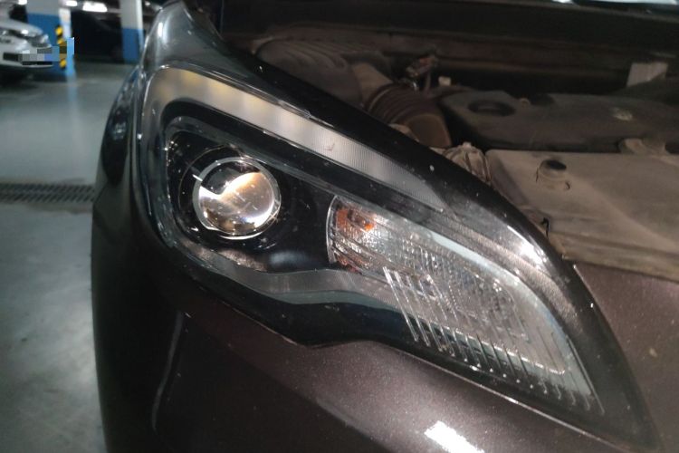 Used Buick Envision 2016 20T Two-Wheel-Drive Elite Model Right Front Headlight