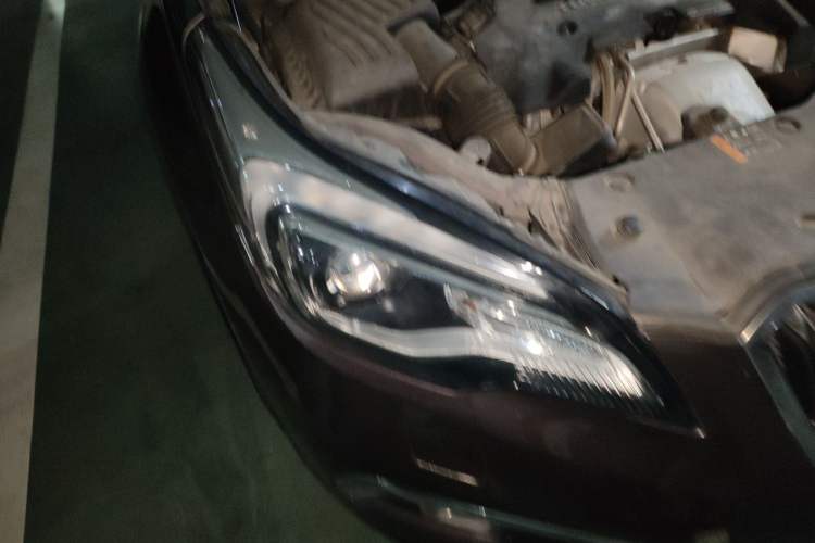 Used Buick Envision 2016 28T Four-Wheel Drive Elite Version Right Front Headlight