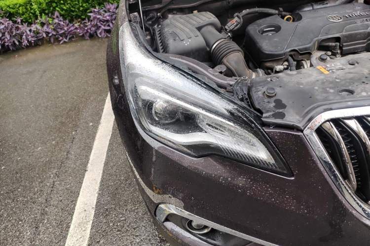Used Buick Envision 2016 20T Two-Wheel-Drive Elite Model Right Front Headlight