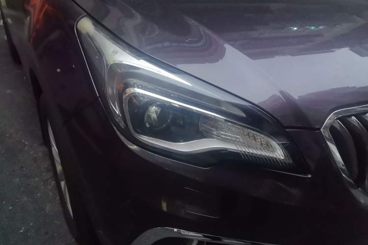 Used Buick Envision 2016 28T Four-Wheel Drive Elite Version Right Front Headlight
