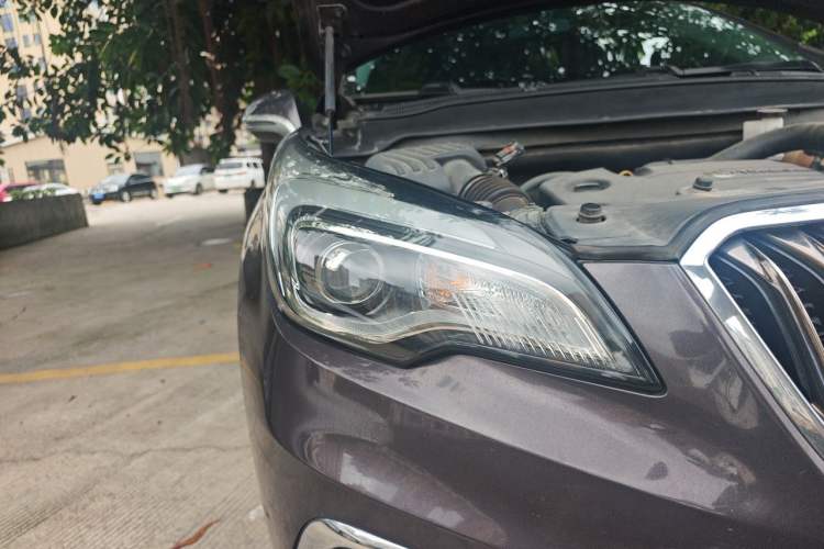 Used Buick Envision 2016 20T Two-Wheel Drive Leading Version Right Front Headlight
