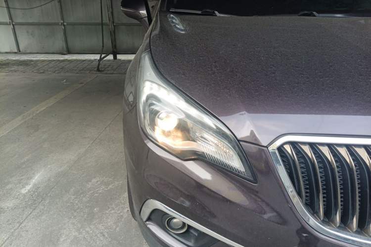 Used Buick Envision 2016 20T Two-Wheel Drive Leading Version Right Front Headlight