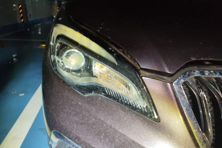 Used Buick Envision 2016 20T Two-Wheel-Drive Elite Model Right Front Headlight