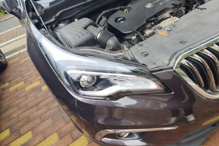 Used Buick Envision 2016 20T Two-Wheel Drive Leading Version Right Front Headlight