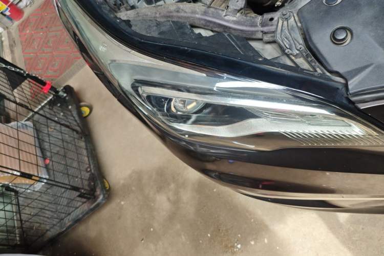 Used Buick Envision 2016 20T Two-Wheel Drive Leading Version Right Front Headlight