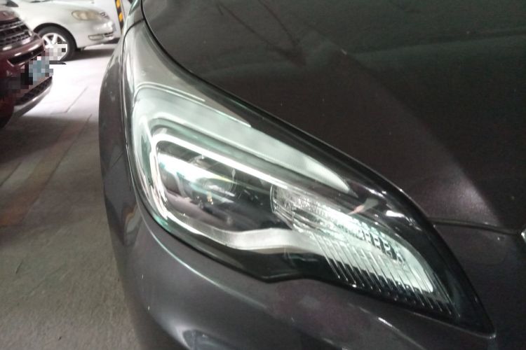 Used Buick Envision 2016 20T Two-Wheel Drive Leading Version Right Front Headlight