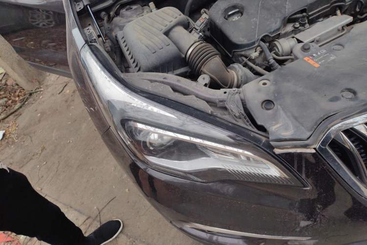 Used Buick Envision 2016 20T Two-Wheel Drive Leading Version Right Front Headlight