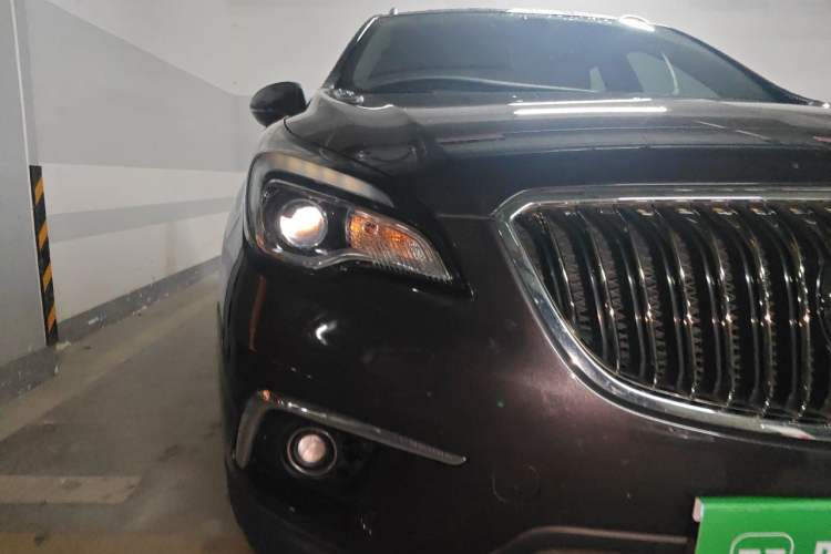 Used Buick Envision 2016 20T Two-Wheel-Drive Elite Model Right Front Headlight