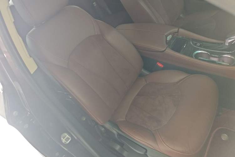 Used Buick Envision 2016 28T Four-Wheel Drive Elite Version Right Front Seat