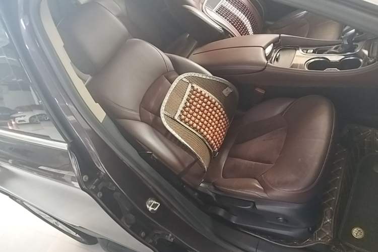 Used Buick Envision 2016 20T Two-Wheel-Drive Elite Model Right Front Seat