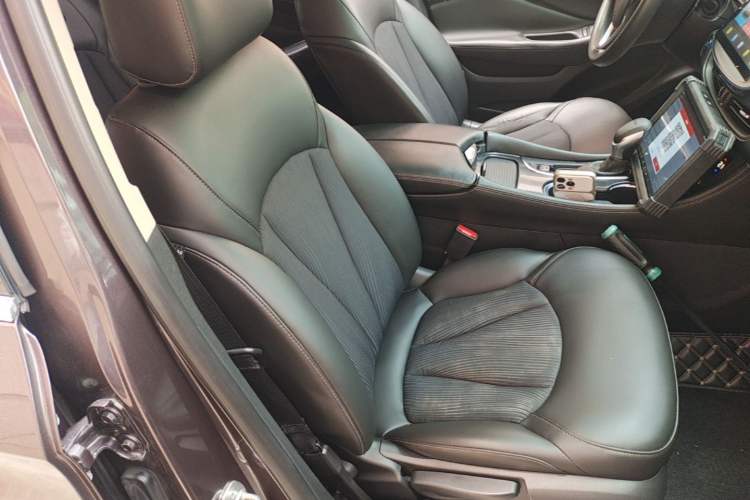 Used Buick Envision 2016 20T Two-Wheel Drive Leading Version Right Front Seat