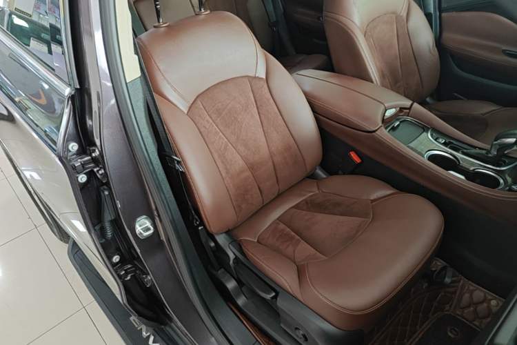 Used Buick Envision 2016 20T Two-Wheel-Drive Elite Model Right Front Seat