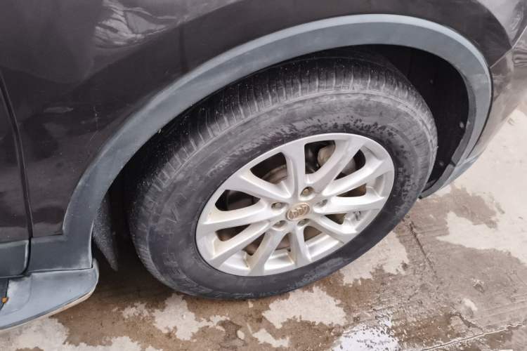 Used Buick Envision 2016 20T Two-Wheel-Drive Elite Model Right Front Wheel Hub