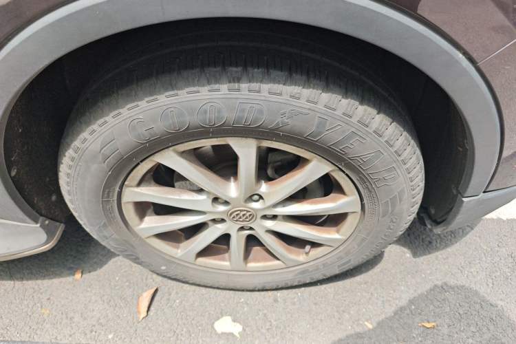 Used Buick Envision 2016 20T Two-Wheel-Drive Elite Model Right Front Wheel Hub