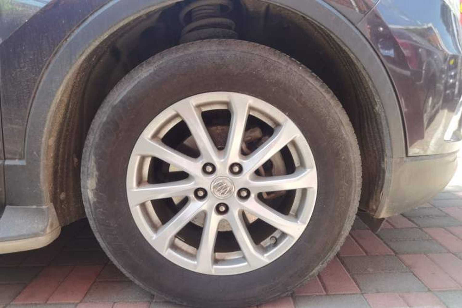 Used Buick Envision 2016 20T Two-Wheel-Drive Elite Model Right Front Wheel Hub
