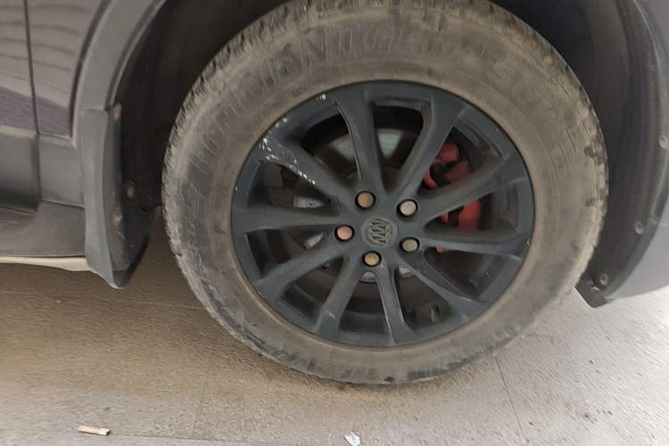 Used Buick Envision 2016 20T Two-Wheel Drive Leading Version Right Front Wheel Hub