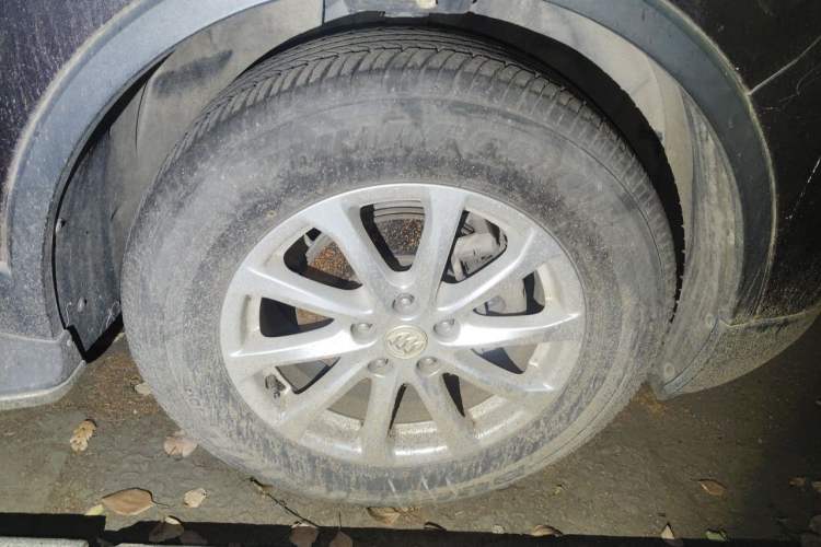 Used Buick Envision 2016 20T Two-Wheel-Drive Elite Model Right Front Wheel Hub