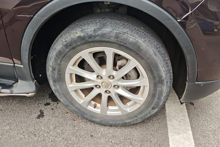Used Buick Envision 2016 20T Two-Wheel-Drive Elite Model Right Front Wheel Hub