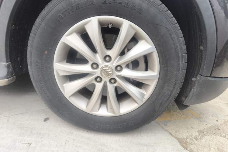 Used Buick Envision 2016 28T Four-Wheel Drive Luxury Model Right Front Wheel Hub