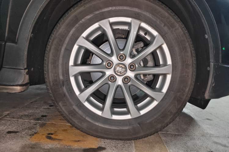 Used Buick Envision 2016 20T Two-Wheel-Drive Elite Model Right Front Wheel Hub