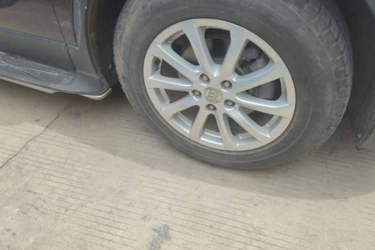 Used Buick Envision 2016 20T Two-Wheel Drive Leading Version Right Front Wheel Hub