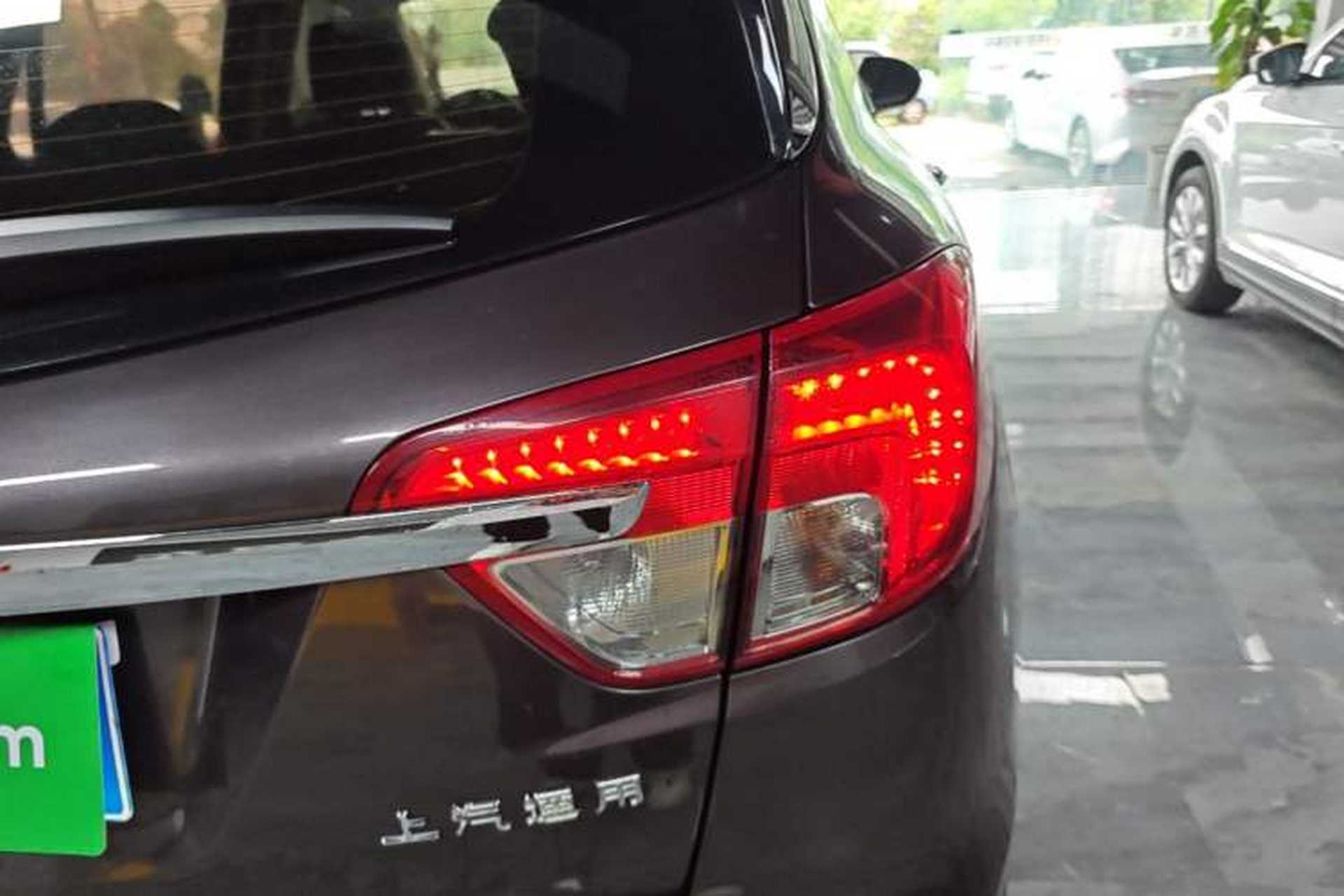 Used Buick Envision 2016 20T Two-Wheel-Drive Elite Model Right Rear Taillight
