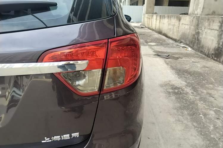Used Buick Envision 2016 20T Two-Wheel Drive Leading Version Right Rear Taillight
