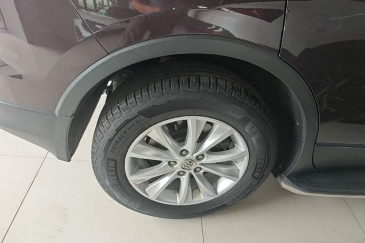 Used Buick Envision 2016 28T Four-Wheel Drive Elite Version Right Rear Wheel Hub
