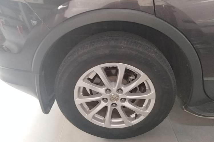Used Buick Envision 2016 20T Two-Wheel-Drive Elite Model Right Rear Wheel Hub