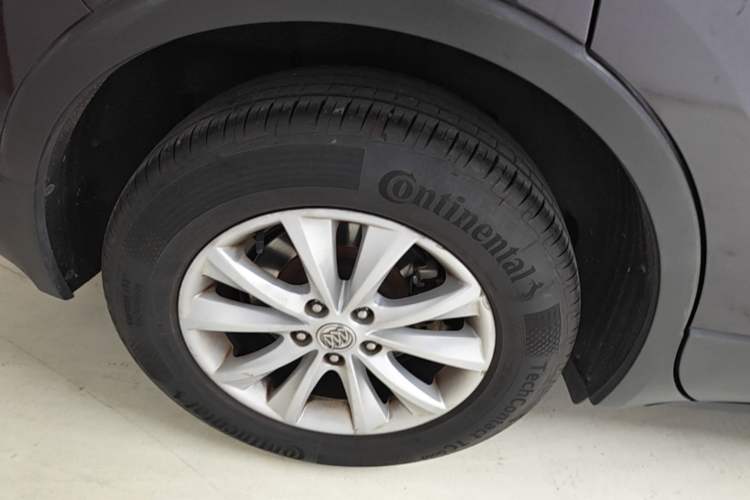 Used Buick Envision 2016 28T Four-Wheel Drive Elite Version Right Rear Wheel Hub