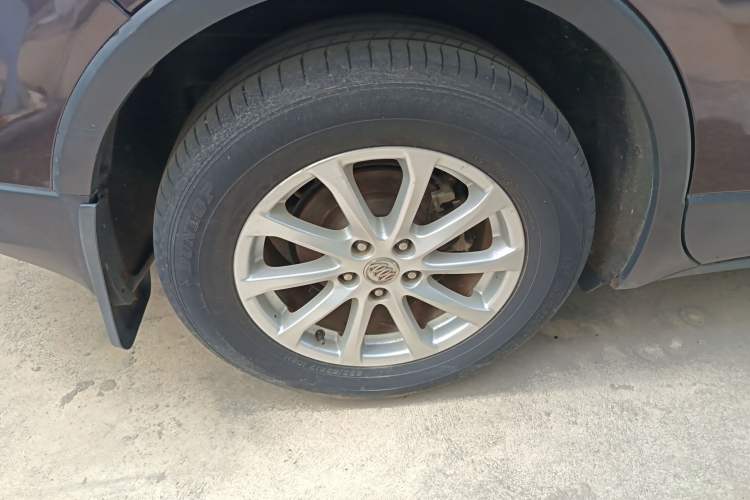 Used Buick Envision 2016 20T Two-Wheel-Drive Elite Model Right Rear Wheel Hub