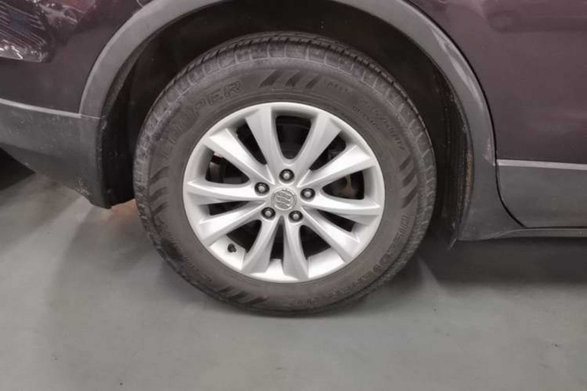 Used Buick Envision 2016 28T Four-Wheel Drive Elite Version Right Rear Wheel Hub
