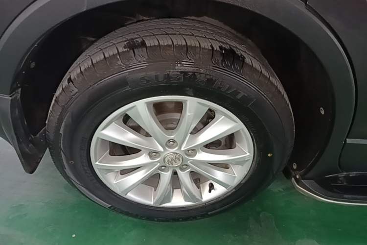 Used Buick Envision 2016 28T Four-Wheel Drive Elite Version Right Rear Wheel Hub
