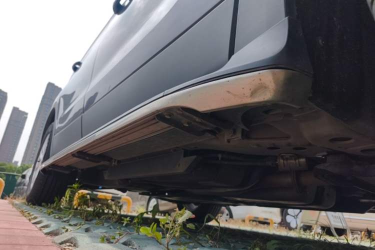 Used Buick Envision 2016 20T Two-Wheel-Drive Elite Model Right Side Sill