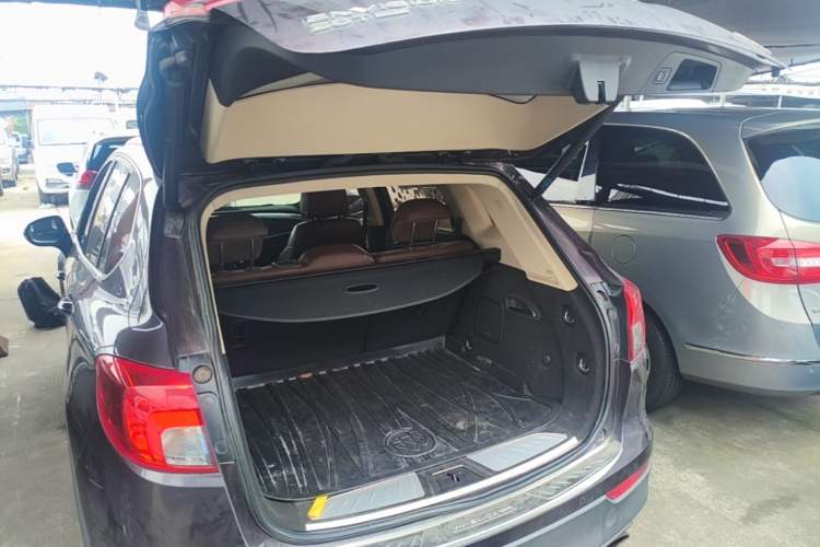 Used Buick Envision 2016 28T Four-Wheel Drive Elite Version Trunk