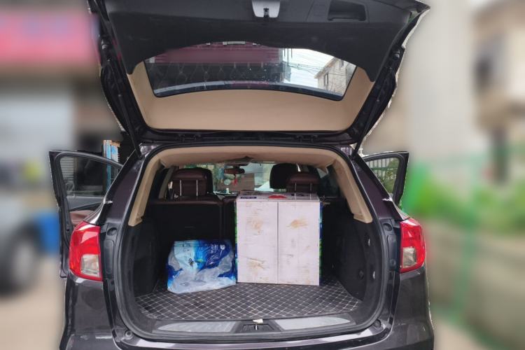 Used Buick Envision 2016 20T Two-Wheel-Drive Elite Model Trunk