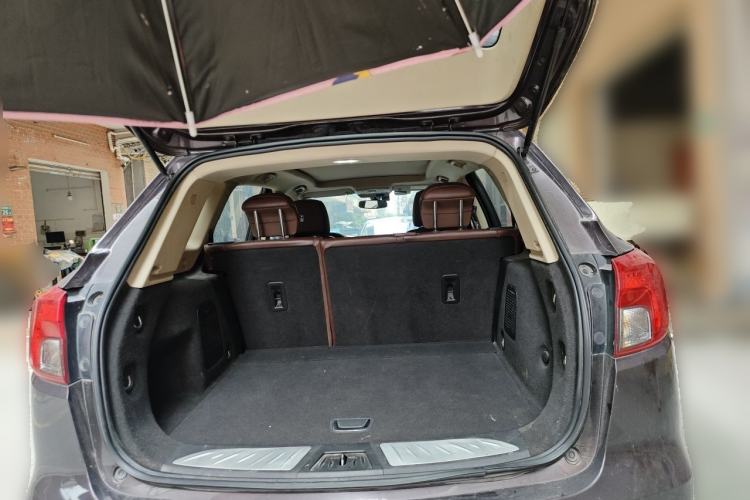 Used Buick Envision 2016 20T Two-Wheel-Drive Elite Model Trunk
