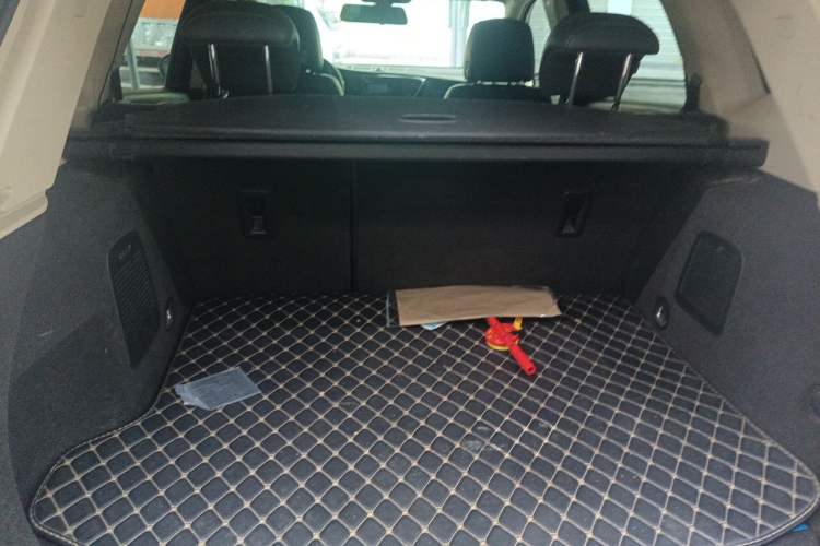 Used Buick Envision 2016 20T Two-Wheel Drive Leading Version Trunk