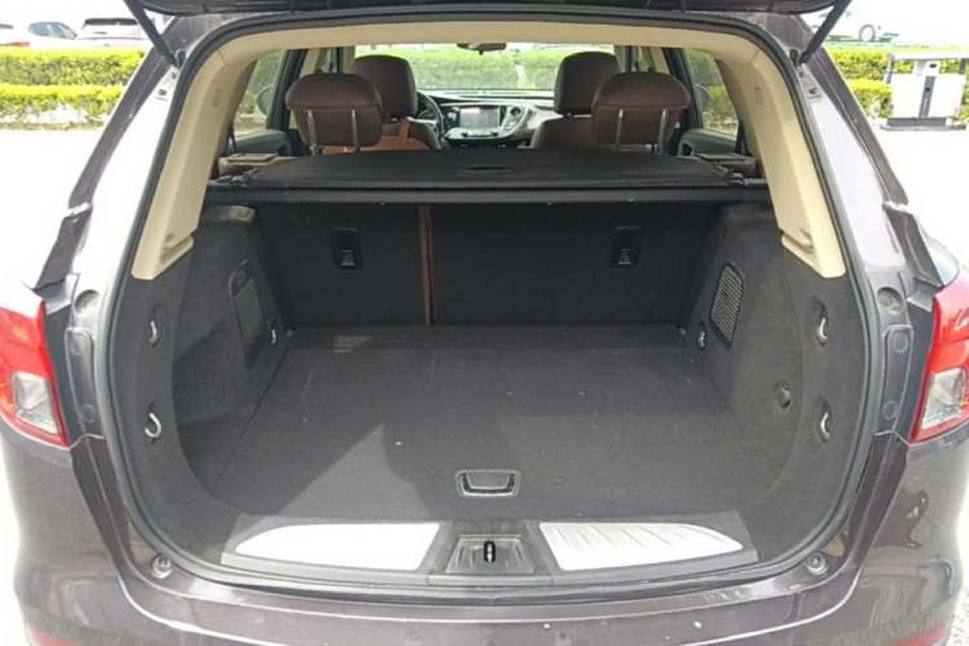 Used Buick Envision 2016 20T Two-Wheel-Drive Elite Model Trunk