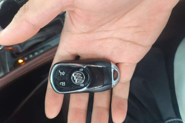 Used Buick Envision 2016 28T Four-Wheel Drive Elite Version Vehicle Key