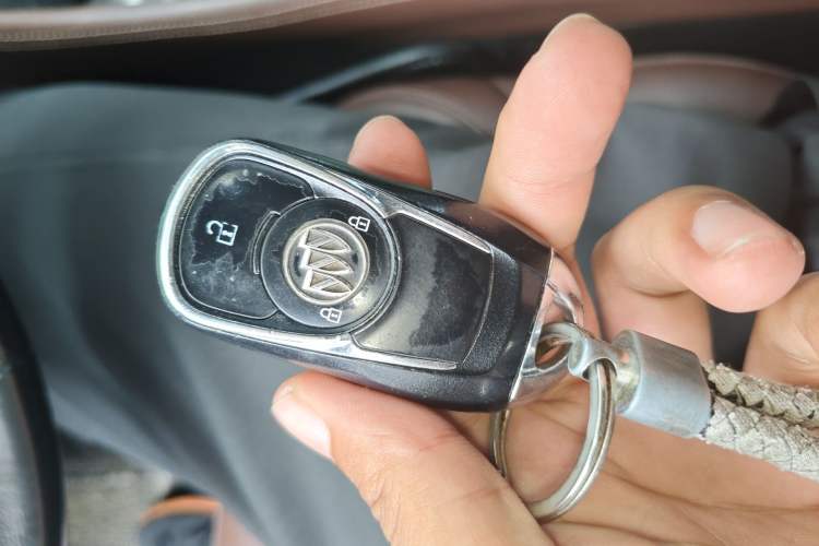 Used Buick Envision 2016 20T Two-Wheel-Drive Elite Model Vehicle Key